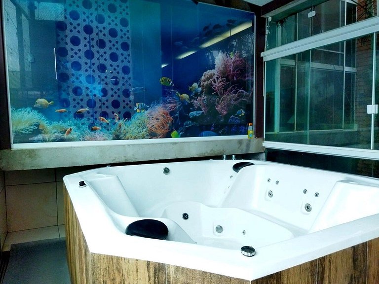 Casa Modernista | Piscina Climatizada y Spa | 5 Suites | Lag