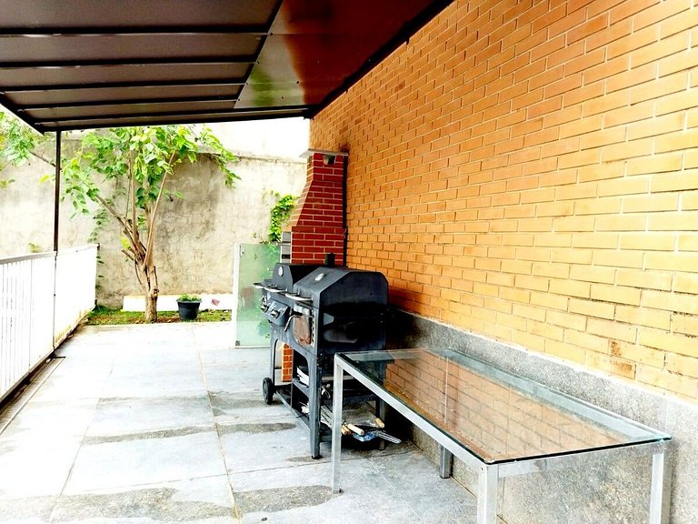 Casa Modernista | Piscina Climatizada y Spa | 5 Suites | Lag