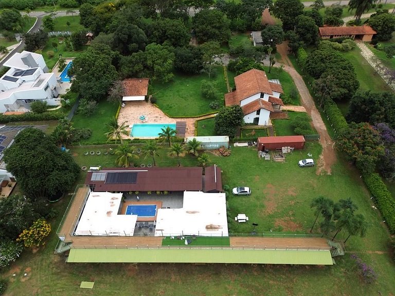 Villa Kubitschek | 4-Suite Villa, Heated Pool & Jacuzzi | La