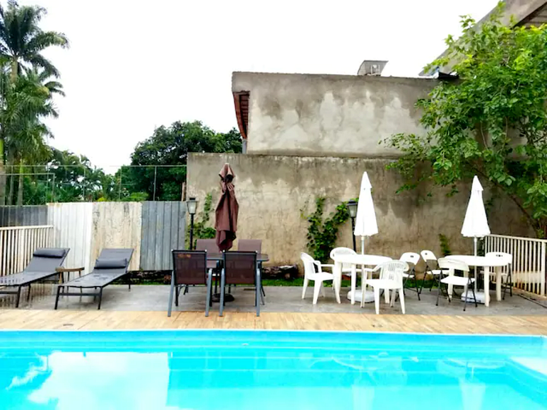 Casa Modernista | Piscina Climatizada y Spa | 5 Suites | Lag