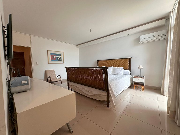 Casa Modernista | Piscina Climatizada y Spa | 5 Suites | Lag