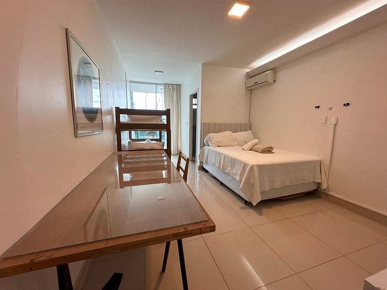 Casa Modernista | Piscina Climatizada y Spa | 5 Suites | Lag