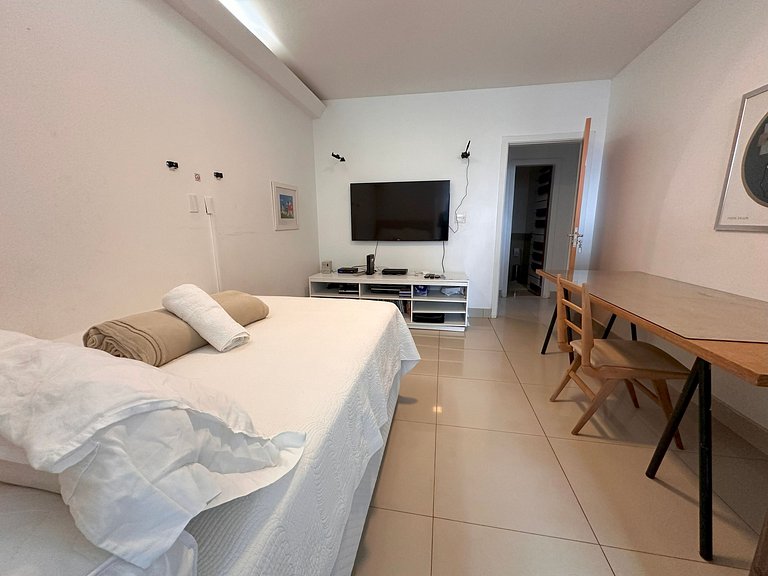 Casa Modernista | Heated Pool & Spa | 5 Suites | Lago Sul, B