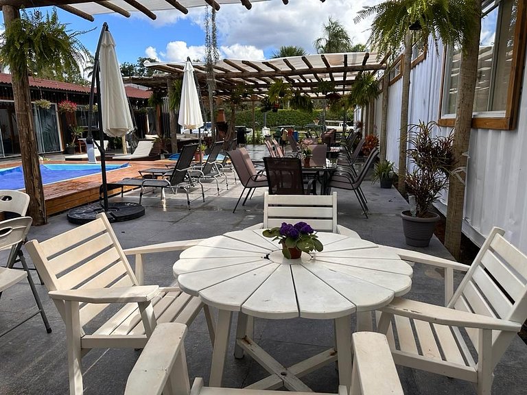 Villa Kubitschek | Villa de 4 Suites, Piscina Climatizada y