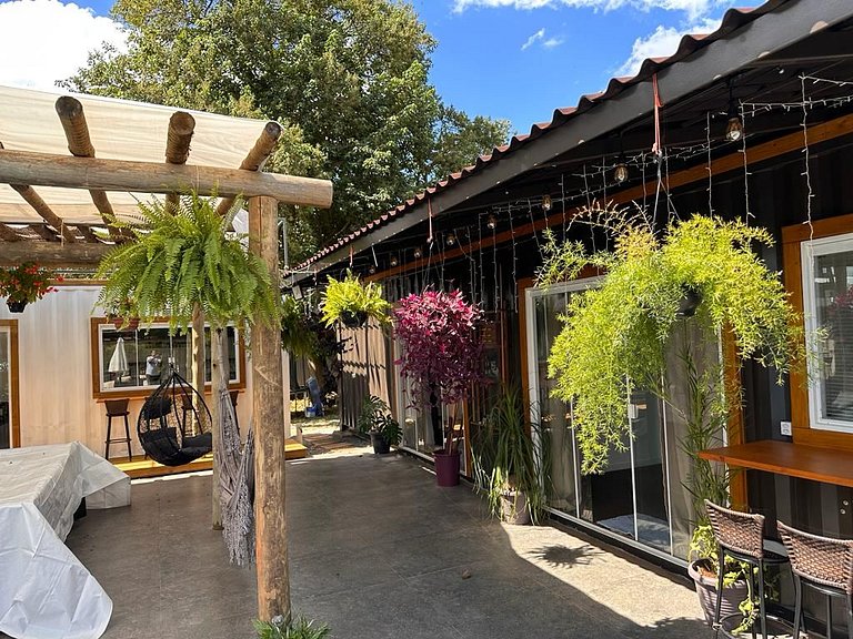 Villa Kubitschek | Villa de 4 Suites, Piscina Climatizada y